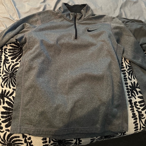 Nike Charcoal Gray Quarter-Zip Top - Picture 1 of 1